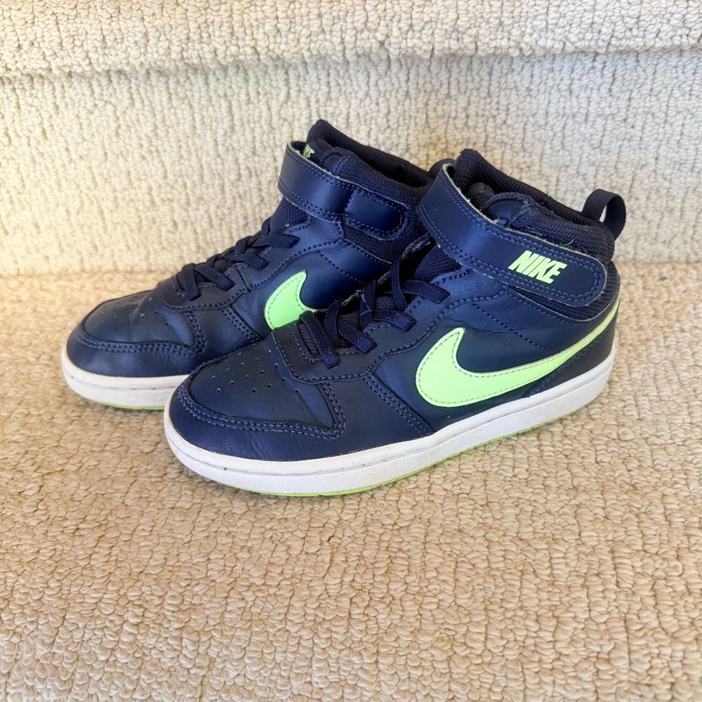 Nike Kids' Court Borough Mid 2 High Top Sneaker Little Kid, size 13.5